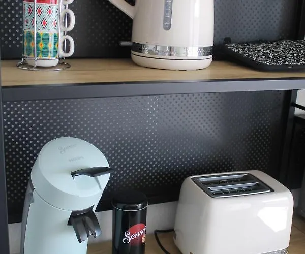 アパート Avec Parking Proche Et Centre *