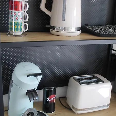 アパート Avec Parking Proche Et Centre *